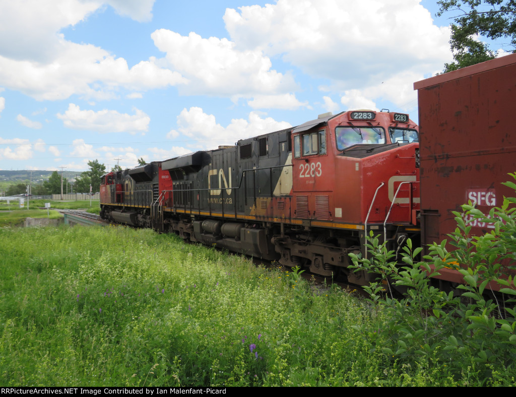 CN 2283